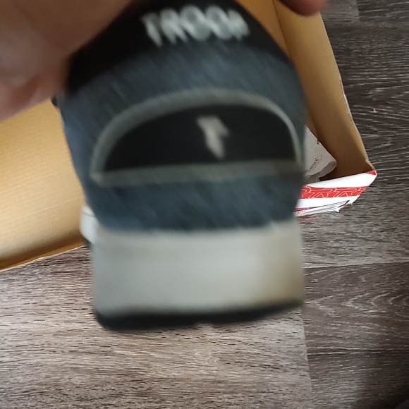 Troop ice lamb size 11 shoes - Picture 2 of 9